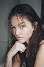 THYLANE BLONDEAU - Instagram Photos 02/20/2022