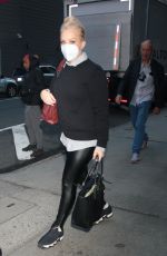 WENDI MCLENDON-COVEY Arrives at Good Morning America in New York 02/10/2022