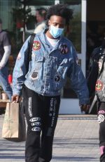 WILLOW SMITH and De