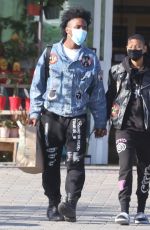 WILLOW SMITH and De