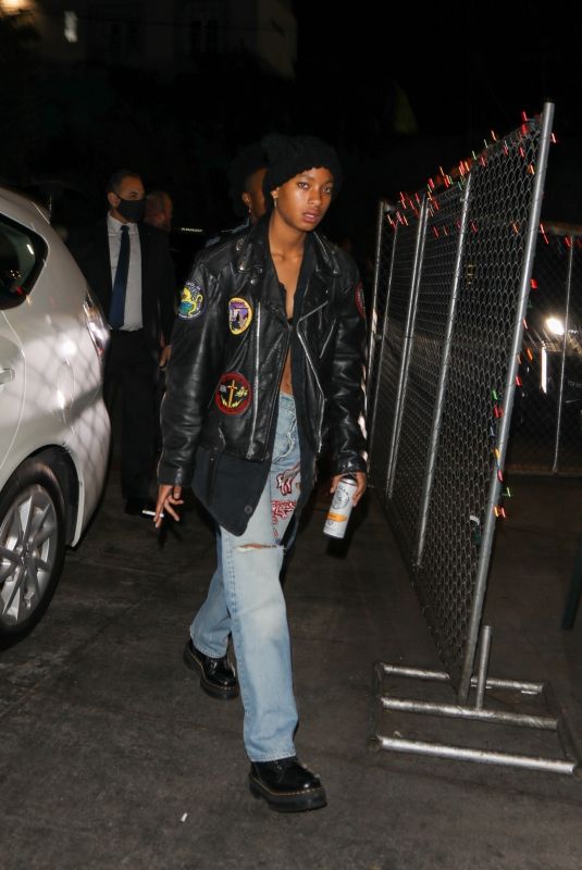 WILLOW SMITH Arrives at Avril Lavigne’s Live Performance at The Roxy in West Hollywood 02/25/2022