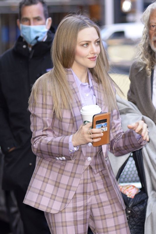 AMANDA SEYFRIED Arrives at Good Morning America in New York 03/03/2022