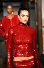 AMELIA HAMLIIN Walks Runway at Tresemme x Laquan Smith Fashion Show in New York 02/14/2022