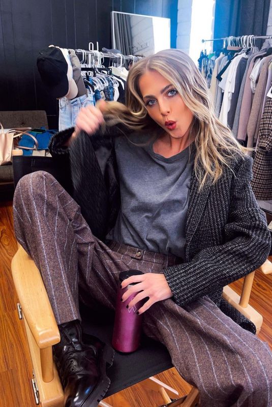 ANNE WINTERS at a Photoshoot 03/07/2022