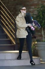 ASHLEE SIMPSON Out for Yoga Class in Los Angeles 03/23/2022