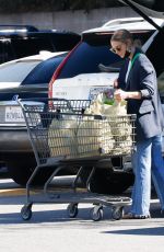 ASHLEE SIMPSON Shopping for Groceries at a Market in Los Angeles 03/01/2022