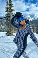 BEATRICE BOUCHARD - Instagram Photos 03/20/2022