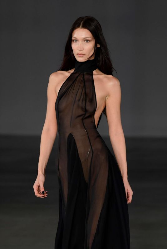 BELLA HADID Walks Runway at Ludovic De Saint-sernin Fashion Show in Paris 03/03/2022