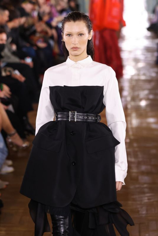 BELLA HADID Walks Runway at Sacai Fashion Show in Paris 03/07/2022