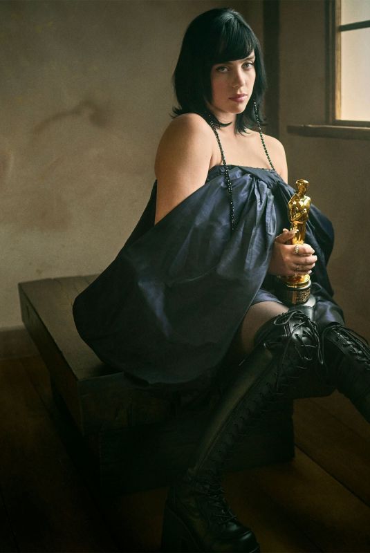 BILLIE EILISH - Vanity Fair Oscar Party Portrait 03/27/2022