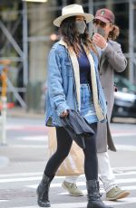CAMIL ALVES Shopping on Broadway in New York 03/20/2022