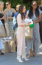 CARA SANTANA Leaves a International Women