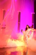 CHARLI XCX Performs Baby on Saturday Night Live 03/05/2022