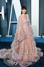 DAKOTA JOHNSON at 2022 Vanity Fair Oscar Party in Beverly Hills 03/27/2022