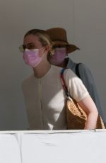 ELLE and DAKOTA FANNING Out Shopping on Rodeo Dr. in Beverly Hills 03/17/2022
