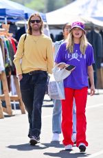 ELSA HOSK Shopping at Rose Bowl Flea Market in Pasadena 03/13/2022