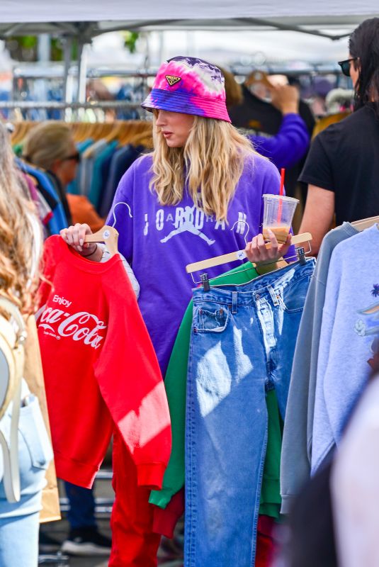 ELSA HOSK Shopping at Rose Bowl Flea Market in Pasadena 03/13/2022