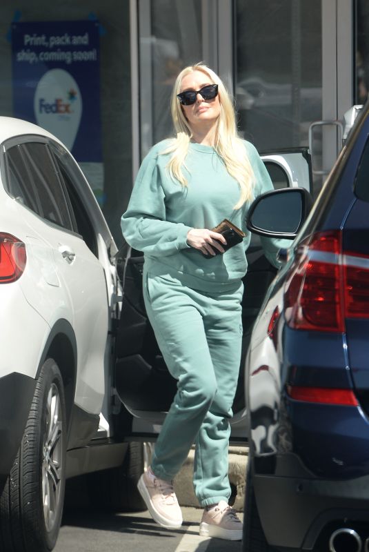 ERIKA JAYNE at a Farmers Market in Los Angeles 03/16/2022