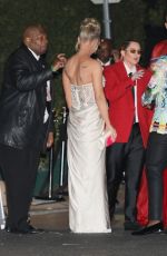 GIGI GORGEOUS Arrives at Elton John AIDS Foundation