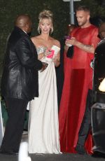 GIGI GORGEOUS Arrives at Elton John AIDS Foundation