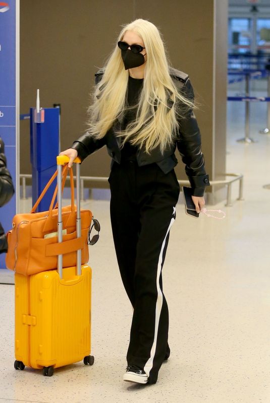GIGI HADID at JFK Airport in New York 03/10/2022