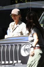 GISELE BUNDCHEN Out Shopping for Groceries in Los Angeles 03/22/2022