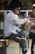 GIZELE OLIVEIRA Sharing a Croissant with a Guy Out in Los Angeles 03/11/2022