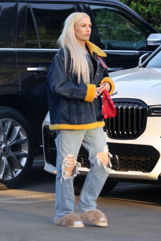 GWEN STEFANI in Ripped Denim Out in Studio City 03/24/2022