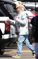 GWEN STEFANI Out in Los Angeles 03/06/2022