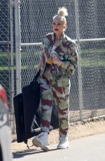GWEN STEFANI Watching Zuma