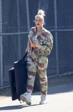 GWEN STEFANI Watching Zuma