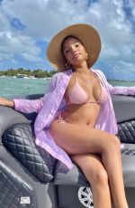 HALLE BAILEY - Instagram Photos 03/07/2022