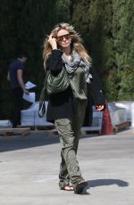 HEIDI KLUM and Tom Kaulitz Visiting a Place for Sale in the West Hollywood 03/03/2022