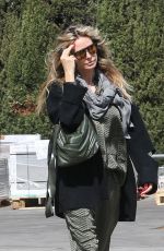 HEIDI KLUM and Tom Kaulitz Visiting a Place for Sale in the West Hollywood 03/03/2022