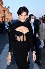 ISABELI FONTATA Leaves Hotel de Crillon in Paris 03/05/2022