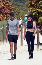 IVANKA TRUMP and Jared Kushner Out Jogging in Miami 03/05/2022