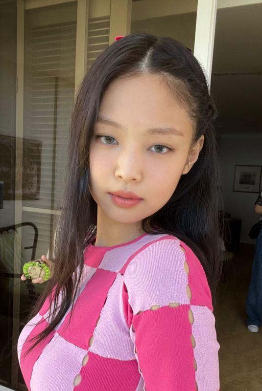 JENNIE at Jacquemus Show in Hawaii, March 2022