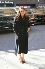 JENNIFER GARNER Arrives at Her Hotel in New York 02/28/2022