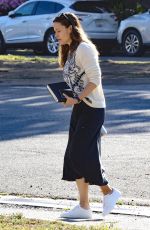 JENNIFER GARNER Out and About in Brentwood 03/22/2022