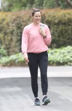 JENNIFER GARNER Out Hikinig in Brentwood 03/19/2022