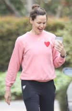 JENNIFER GARNER Out Hikinig in Brentwood 03/19/2022