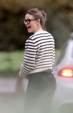 JENNIFER GARNER Out in Brentwood 03/15/2022