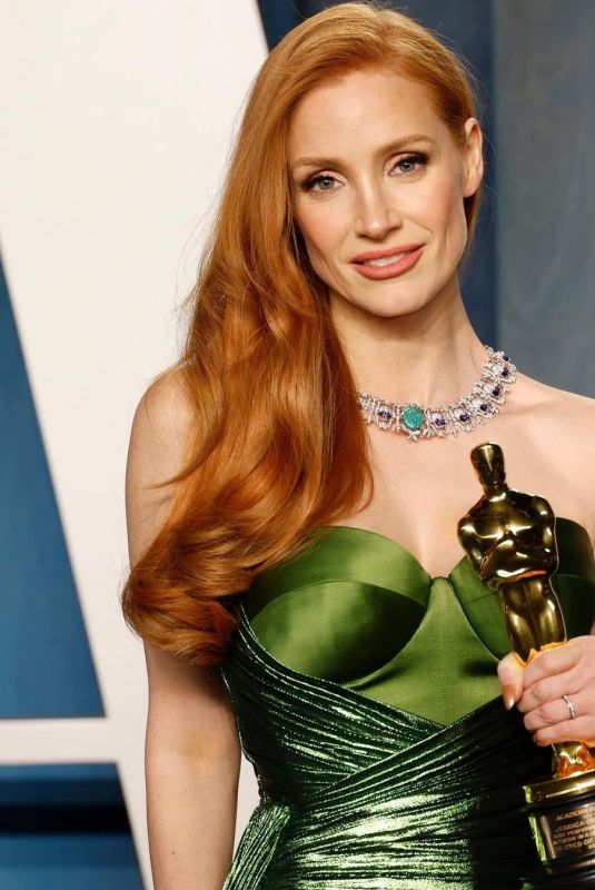 JESSICA CHASTAIN at 2022 Vanity Fair Oscar Party in Beverly Hills 03/27/2022