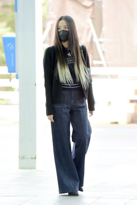 JISOO Arrives at Incheon International Airport 02/28/2022