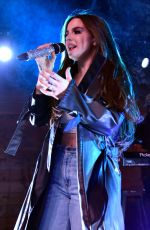 JOANNA JOJO LEVESQUE Performs at Scoot Inn in Austin 03/10/2022