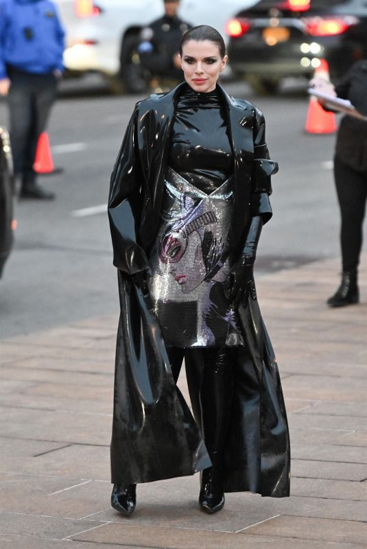 JULIA FOX Arrives at The Batman Premiere in New York 03/01/2022