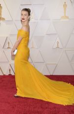 JULIANNE HOUGH at 94th Annual Academy Awards at Dolby Theatre in Los Angeles 03/27/2022
