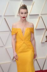 JULIANNE HOUGH at 94th Annual Academy Awards at Dolby Theatre in Los Angeles 03/27/2022
