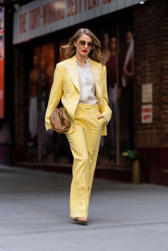 JULIANNE HOUGH Out in New York 03/15/2022