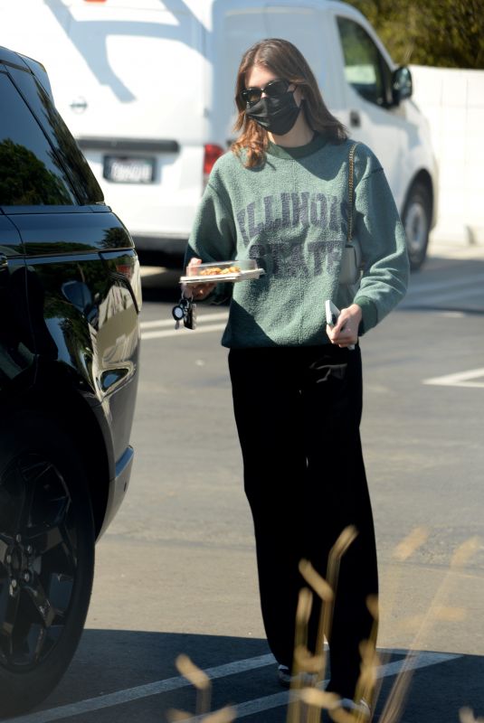KAIA GERBER Out at Erewhon Market in Los Angeles 03/29/2022